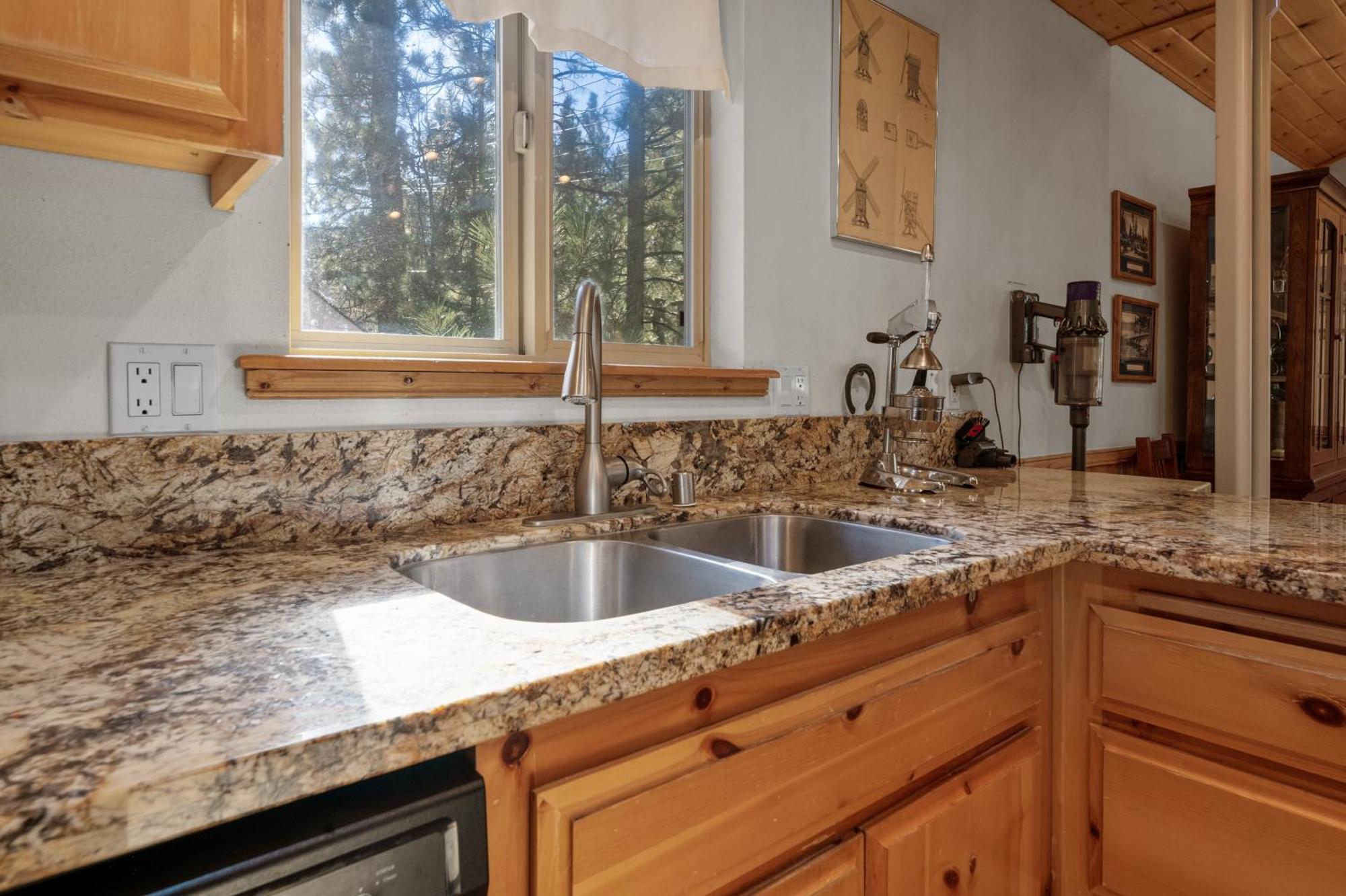 Treetop Bearadise - Best Mountain Living In A Nicely Furnished And Decorated Home Big Bear Lake Bagian luar foto